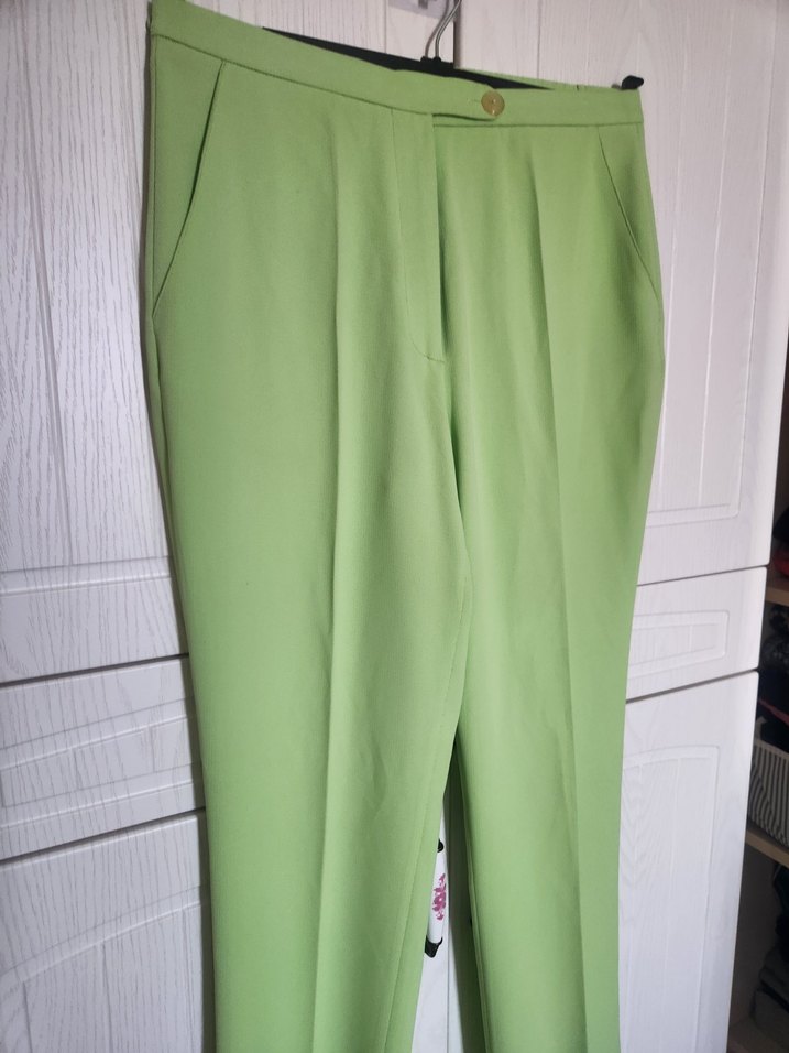 Yeşil Pilili Midi Kumaş Kadın Pantolon - Görsel 2