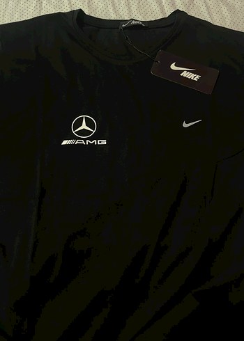 Nike AMG Baskılı Tişört