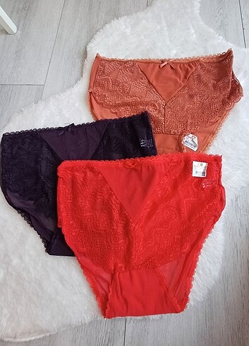 3 lü dantel külot