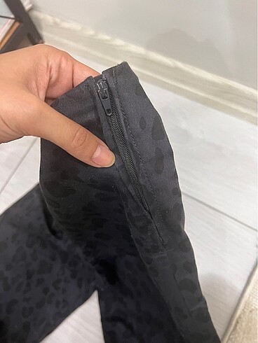34 Beden çeşitli Renk Hm leopar desen pantolon
