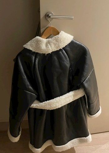 Kürklü Siyah Kısa Kadın Kışlık Mont - Görsel 2