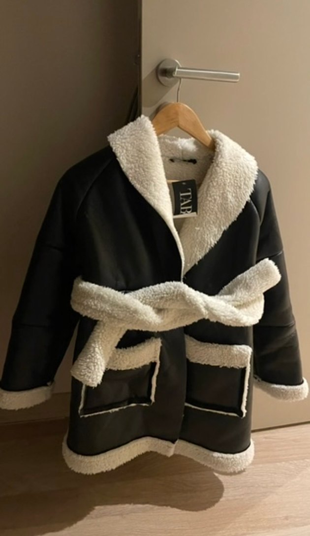 Kürklü Siyah Kısa Kadın Kışlık Mont - Görsel 4