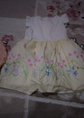 LC Waikiki Kolsuz, fırfırlı, çiçek desenli kız elbisesi