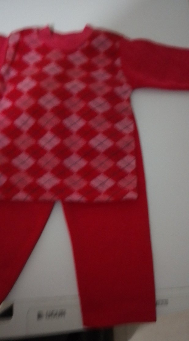 Kız Çocuk Kırmızı Düğmeli V Yakalı Eşofman - Görsel 3