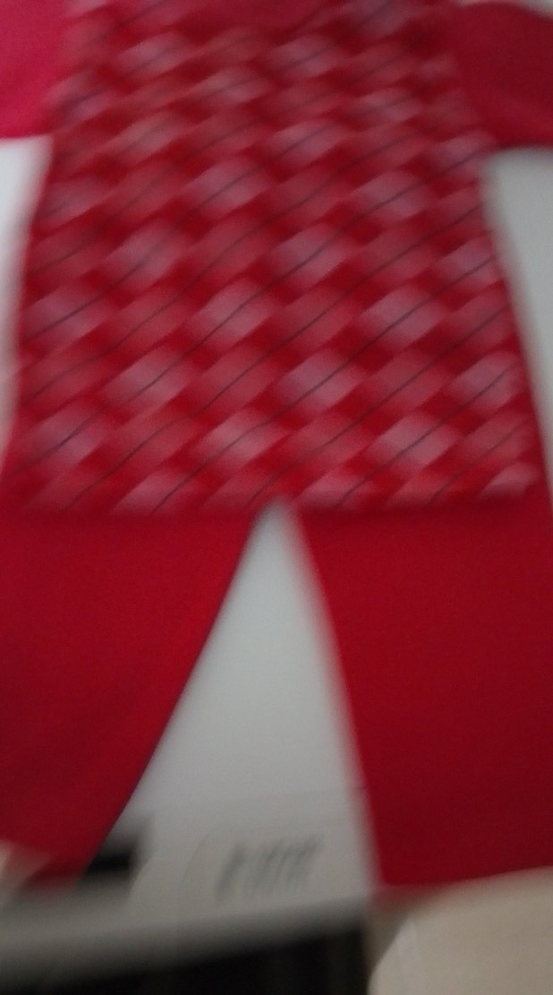 Kız Çocuk Kırmızı Düğmeli V Yakalı Eşofman - Görsel 4