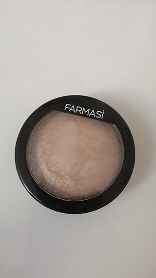 Farmasi highlighter 