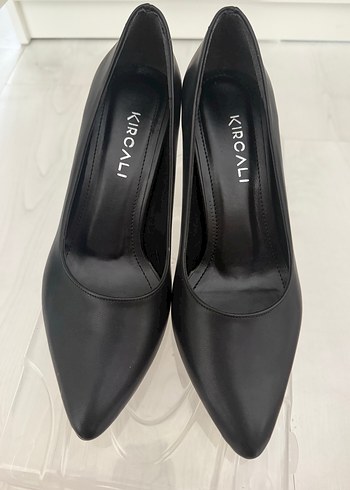 Siyah Kırcalı Stiletto Topuklu Kadın Ayakkabı