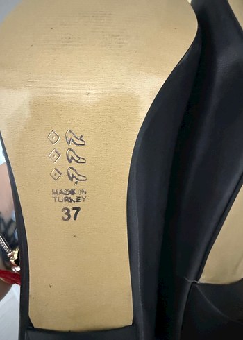 Diğer Siyah Kırcalı Stiletto Topuklu Kadın Ayakkabı