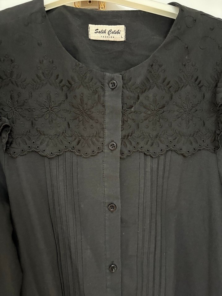 Dantel Detaylı Siyah Uzun gömlek - Görsel 2