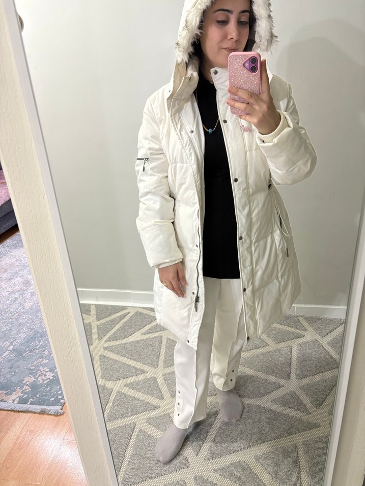 Beyaz Kürklü Kışlık Kadın Mont - Görsel 5