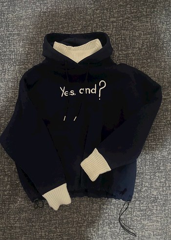Lacivert kapüşonlu sweatshirt