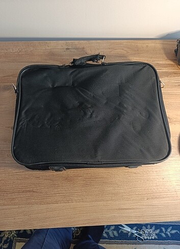 Beden 15.6 inç Laptop çantası