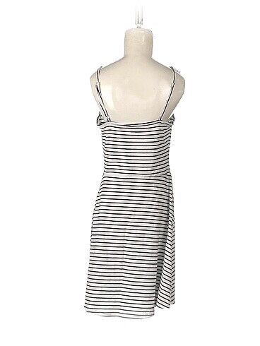 xs Beden H&M Kısa Elbise %70 İndirimli.