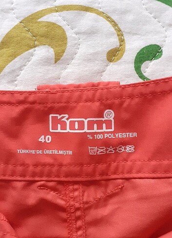 40 Beden Kırmızı şort