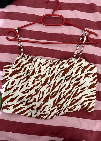 Bershka Kahverengi Zebra Desenli İnce Askili Crop Top