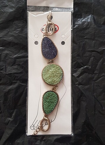 Çok şık bileklik