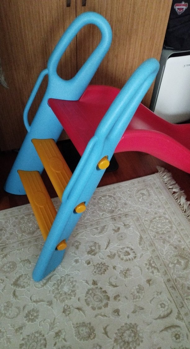 Çocuklar için renkli kırmızı kaydırak Çengelköy elden - Görsel 3