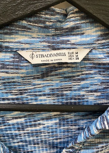 Stradivarius Düğmeli, Uzun Kollu Mavi Batik Bluz - Görsel 3