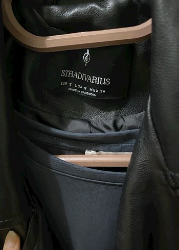 Stradivarius Siyah Oversize Deri Biker Ceket - Görsel 6