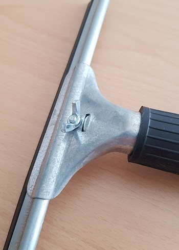 Siyah Saplı Cam ve Zemin Temizleyici çekçek - Görsel 5