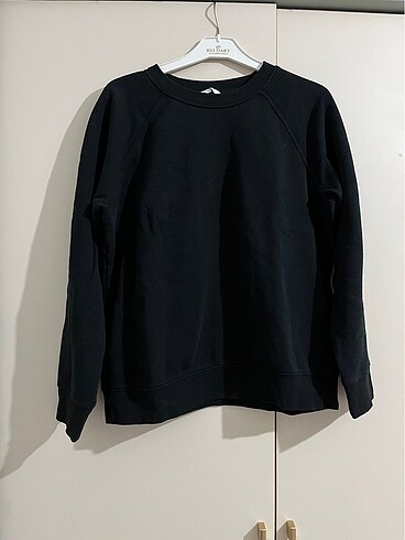 HM SİYAH SWEATSHIRT