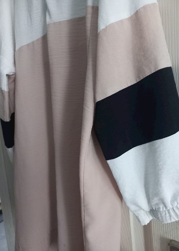 Uzun Kollu, Yüksek Yakalı Beyaz ve Pudra Renkli Tunik - Görsel 2