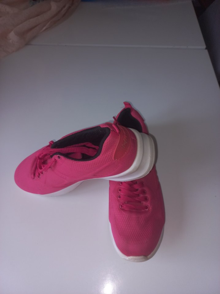 Pembe Bağcıklı Kadın Spor Ayakkabı - Görsel 2