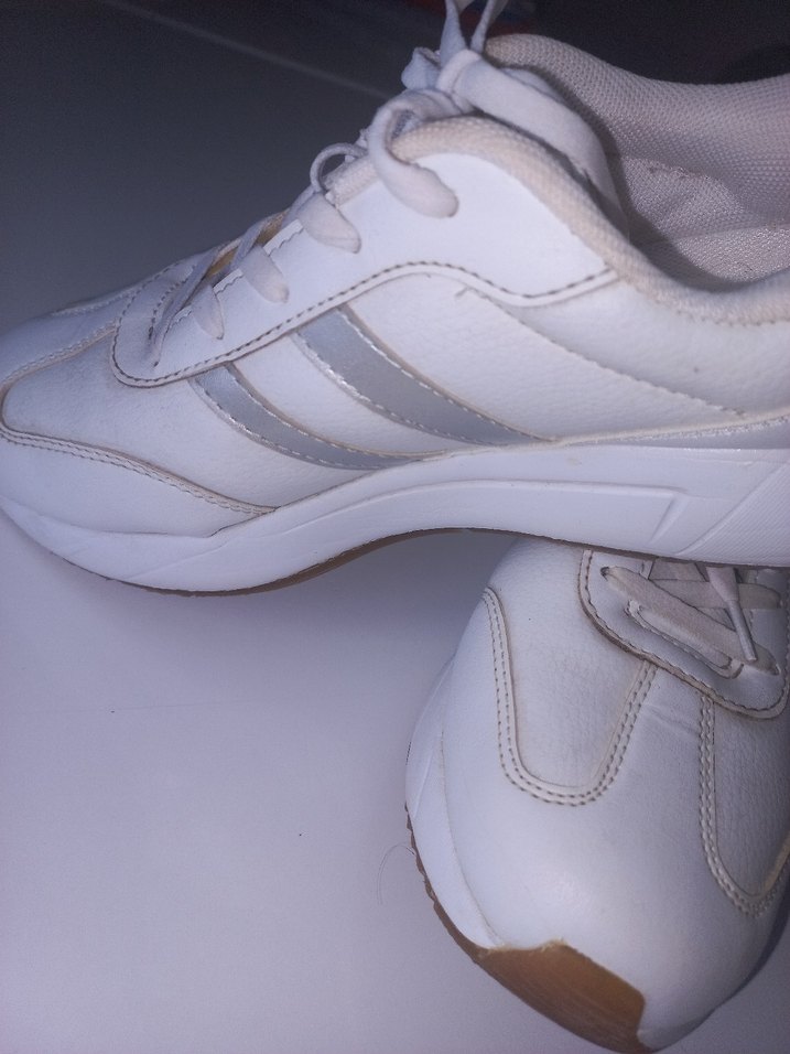 Beyaz Dolgu Topuklu Kadın Spor Ayakkabı - Görsel 2