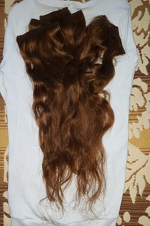 xl Beden 60 cm uzunluğunda karamel renk % 100 gerçek yumuşacık gerçek saç
