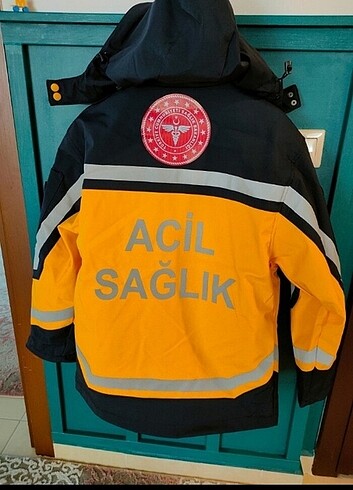 m Beden sarı Renk M beden kışlık mont 