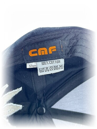 xs Beden PreLoved Şapka %70 İndirimli.