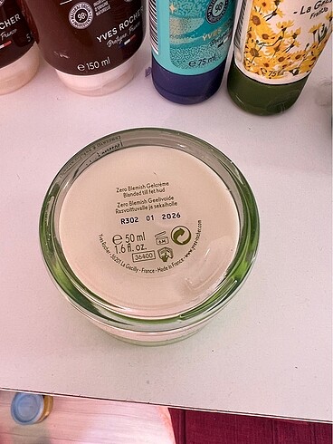  Beden Yves Rocher Sebo Vegetal Gözenek Sıkılaştırıcı Nemlendirici Krem