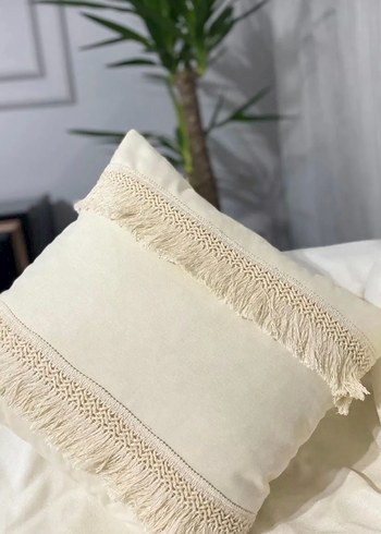 Bohem krem Nakışlı Püsküllü kırlent Marka temsilidir