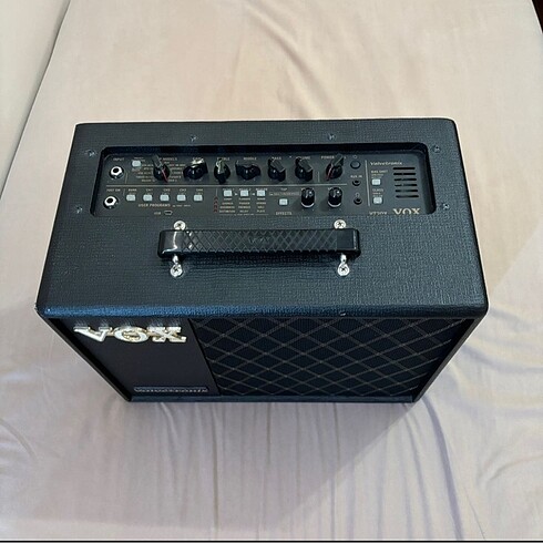 Vox Valvetronix VT20X Elektro Gitar Amfi