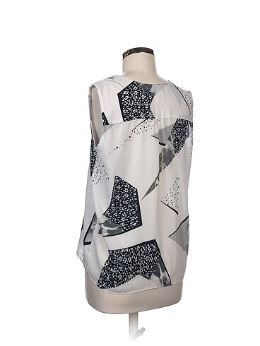 l Beden Batik Bluz %70 İndirimli.