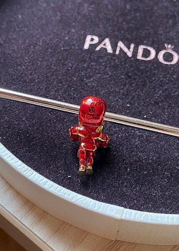 Iron man charm - Görsel 2