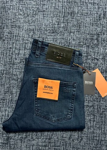 BOSS Lacivert Regular Fit Denim Erkek Jean