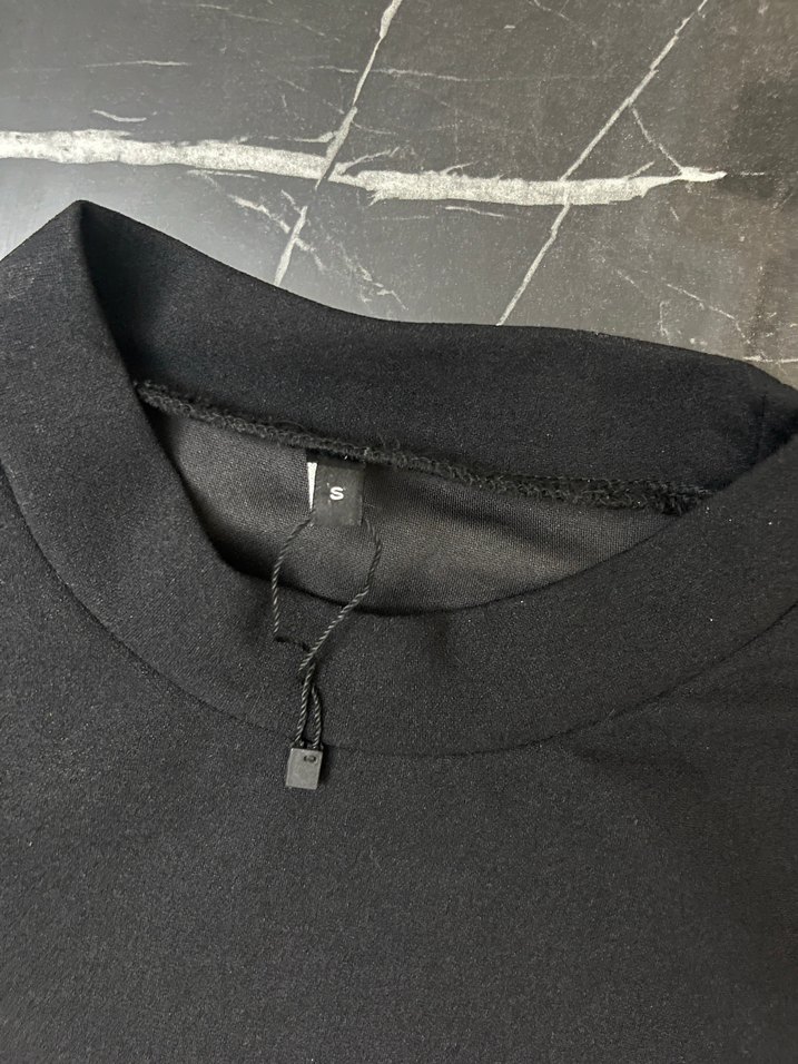 Siyah Yüksek Yakalı Uzun Kollu Midi Elbise - Görsel 2