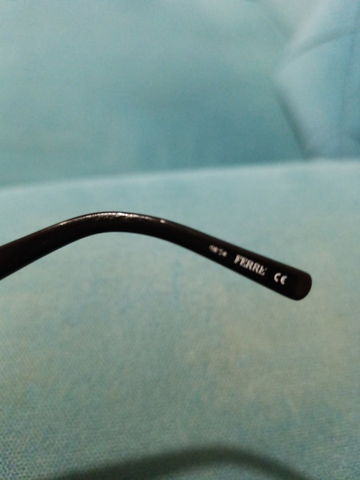 Klasik Şıklıkta Gözlük çerçevesi - Görsel 2