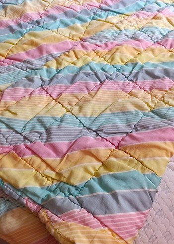 Pastel Renkli Batik çift kişilik elyaf yorgan - Görsel 4