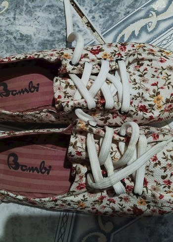 Çiçek Desenli Bağcıklı Spor Ayakkabı Bambi babet ayakkabı - Görsel 2