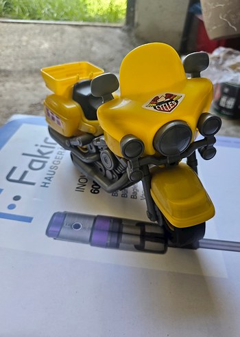  Beden Sarı Renkli Oyuncak Motosiklet