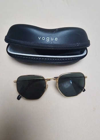 Vogue Klasik Kadın Güneş Gözlüğü Altın
