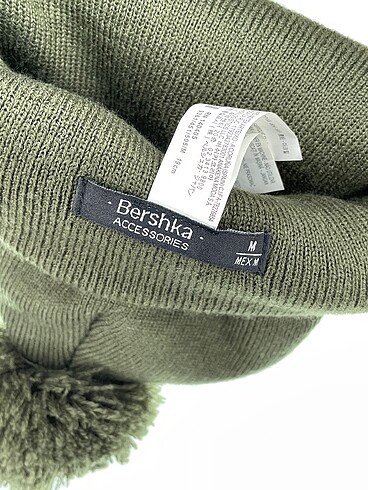  Beden Bershka Bere %70 İndirimli.