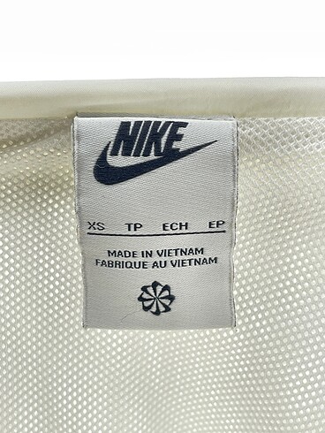 xs Beden beyaz Renk Nike Ceket %70 İndirimli.