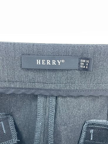 36 Beden gri Renk Carolina Herrera Kumaş Pantolon %70 İndirimli.
