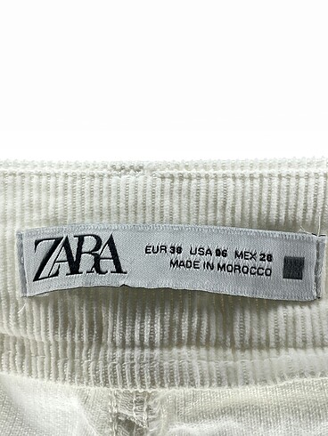 38 Beden beyaz Renk Zara Düz Kesim %70 İndirimli.