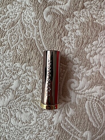 Beden Urban decay ruj barfly cream