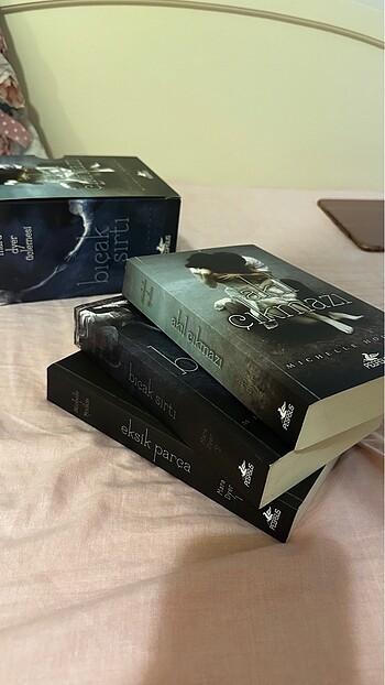 mara dyer üçlemesi kutulu set