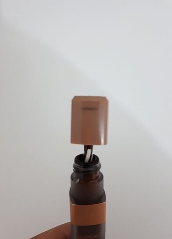  Beden Loreal paris les chocolats ultre matte liquid lipstick 856 yum
